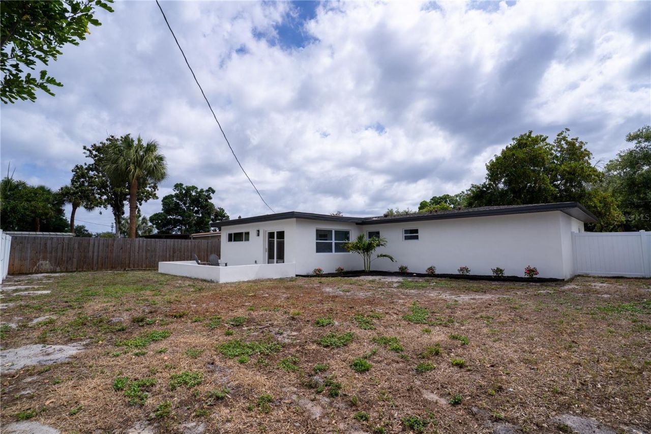 1950 75th Street N, Saint Petersburg, FL 33710 Photo