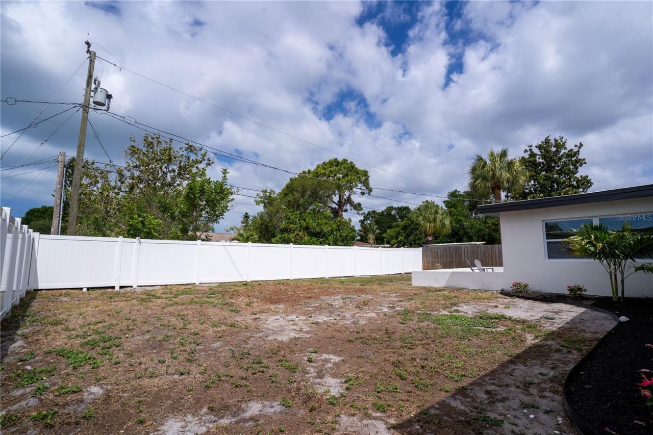 1950 75th Street N, Saint Petersburg, FL 33710 Photo