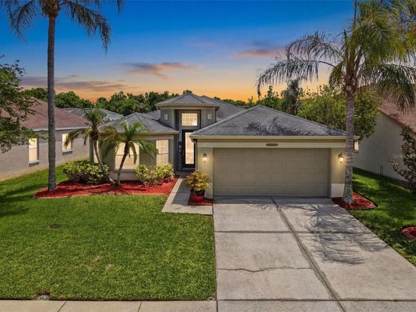 26714 MIDDLEGROUND LOOP , WESLEY CHAPEL, FL 33544