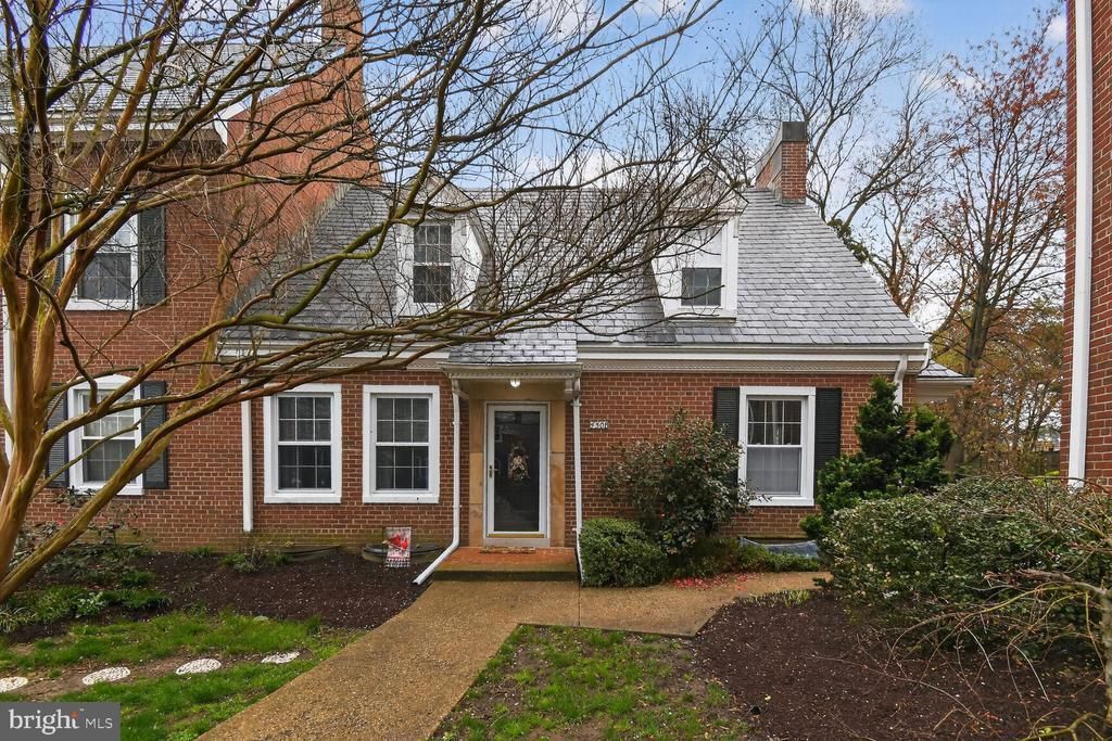 4508 36th Street S, Arlington, VA 22206 Main Photo
