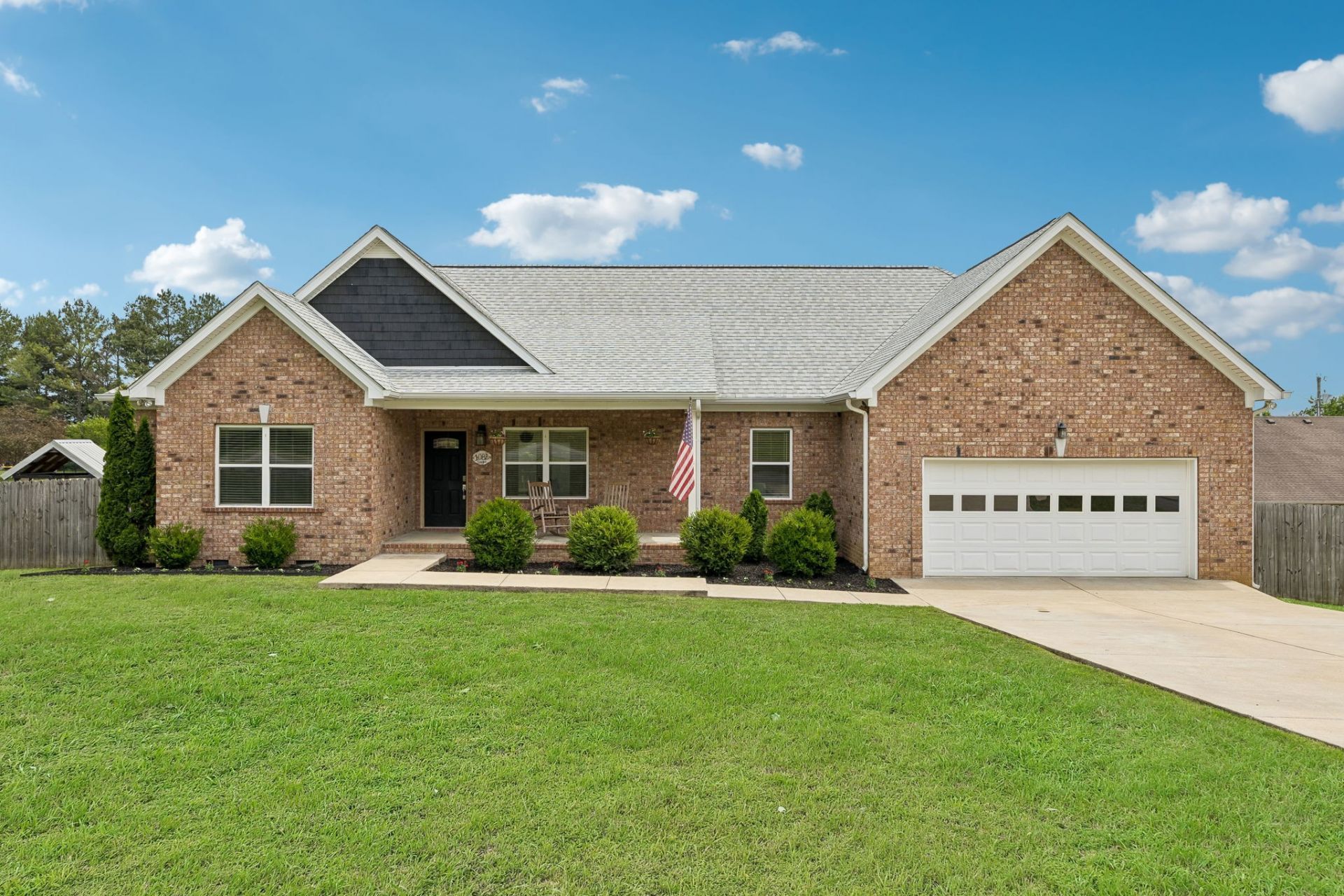 1082 Corey Dr , Lewisburg, TN 37091 Main Photo
