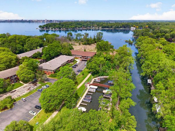 6403 Bridge Road, Unit 202, Madison, WI 53713