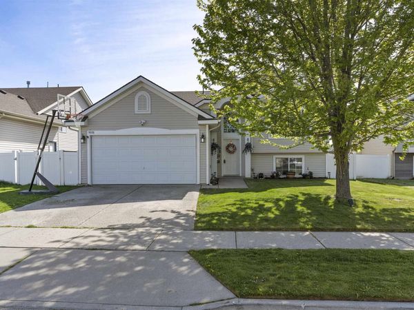 9008 N Oak St, Spokane, WA 99208
