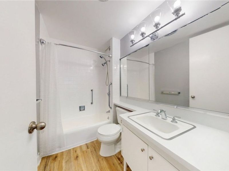 12700 Lake Avenue, Unit 804, Lakewood, OH 44107 Photo 10