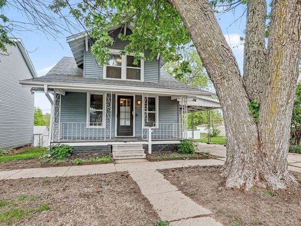 438 N 4th Street, Oskaloosa, IA 52577
