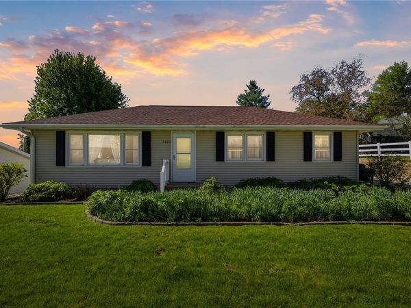 1001 Maquoketa Street, Anamosa, IA 52205