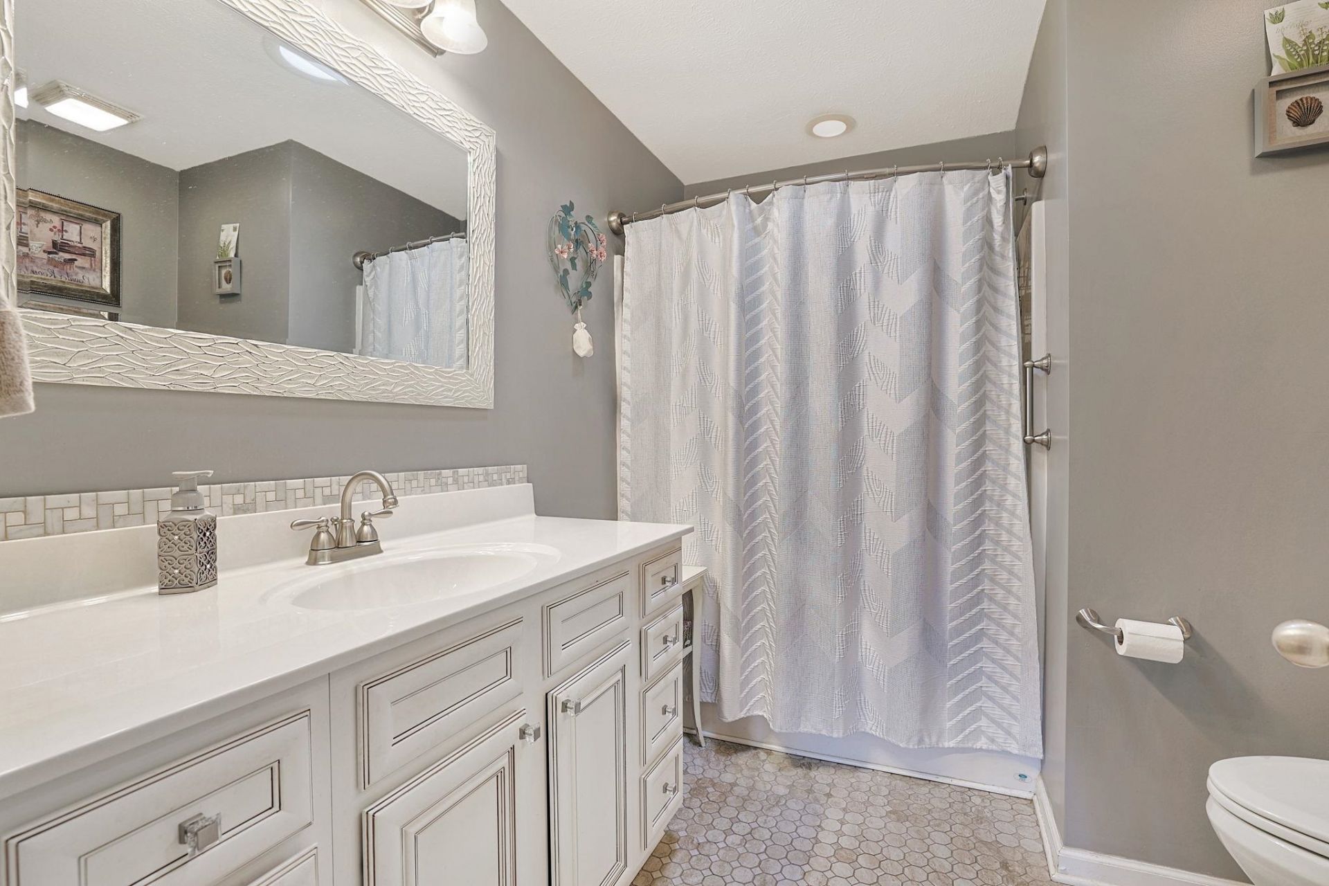 504 Cottage Oaks Circle Photo 13