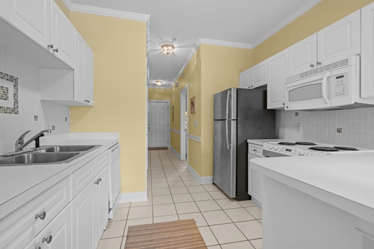 4879 Dahlia Ct. Photo 11