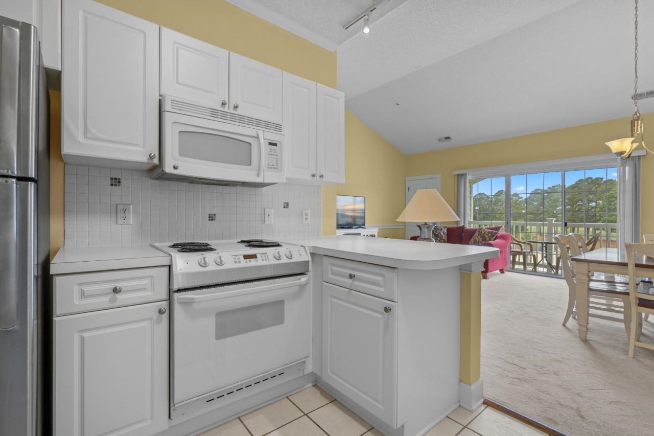 4879 Dahlia Ct. Photo 13