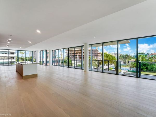 1177 Kane Concourse, Unit 405, Bay Harbor Islands, FL 33154