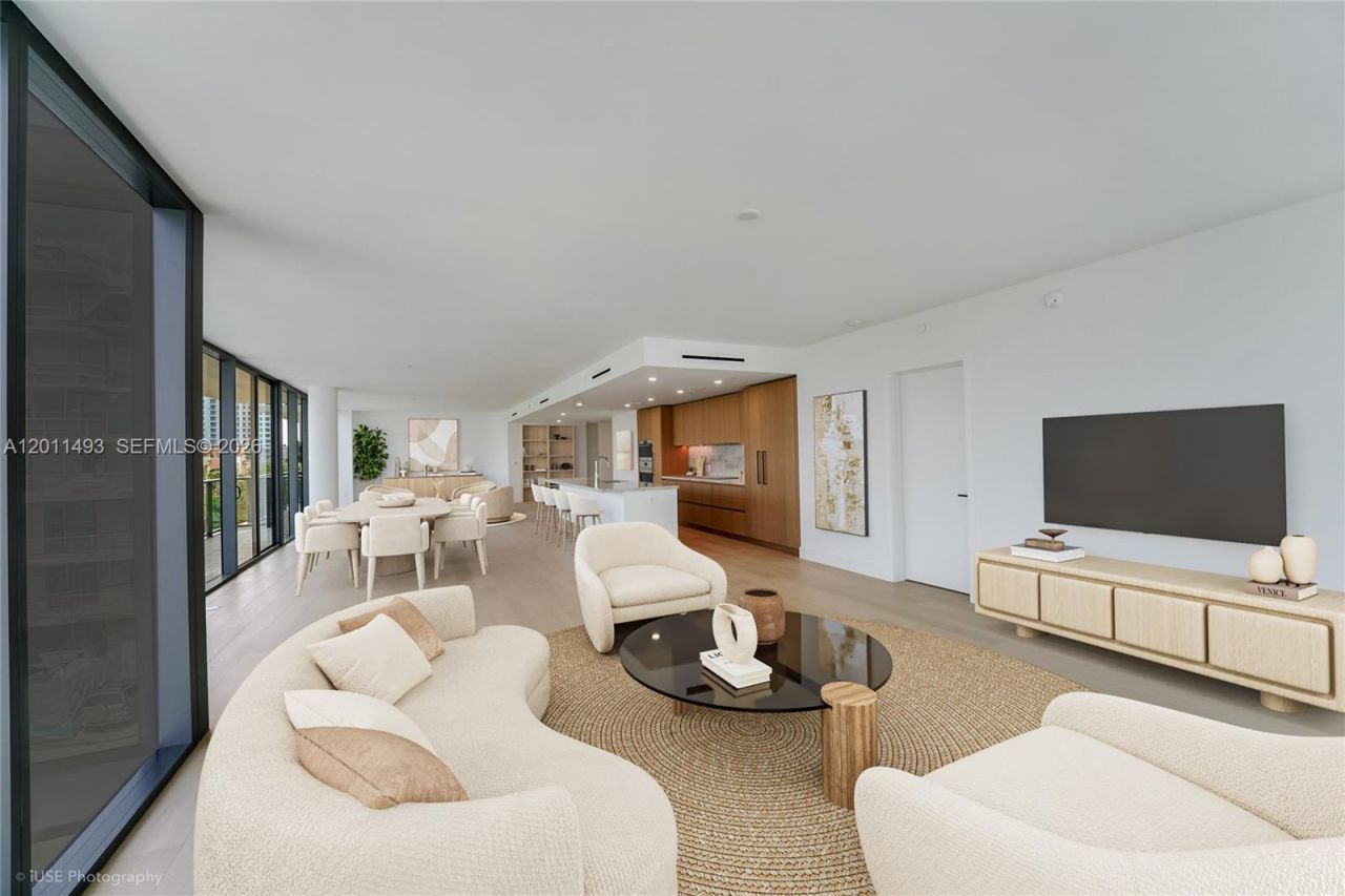 1177 Kane Concourse, Unit 405, Bay Harbor Islands, FL 33154 Photo