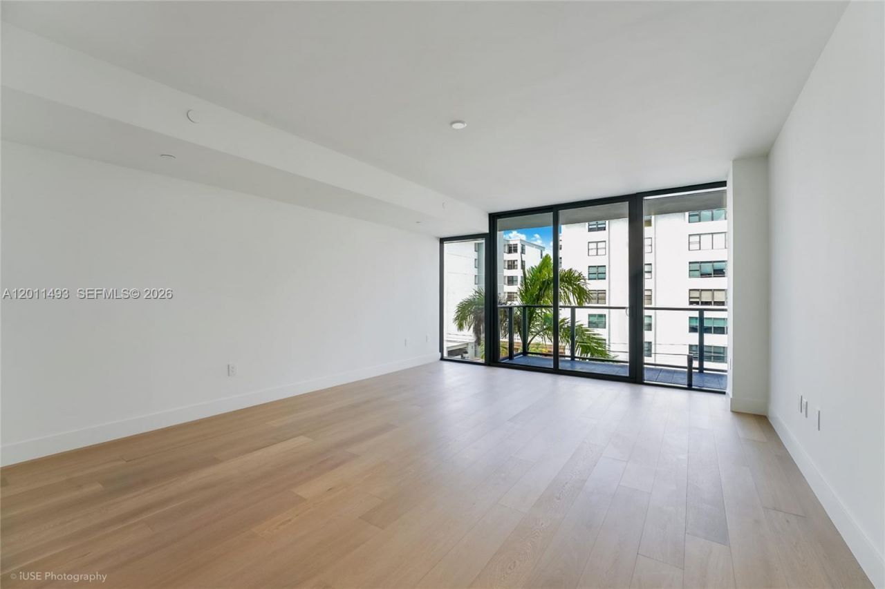 1177 Kane Concourse, Unit 405, Bay Harbor Islands, FL 33154 Photo
