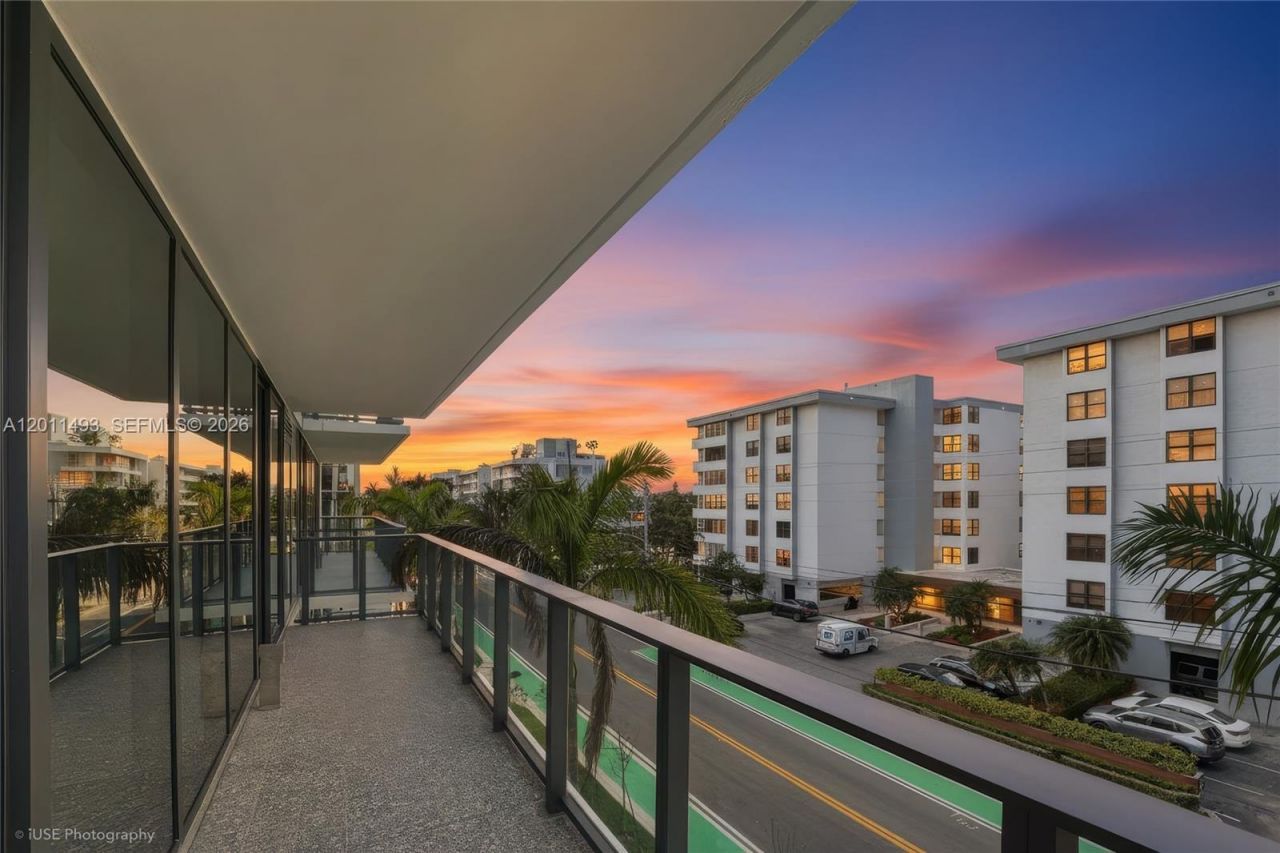 1177 Kane Concourse, Unit 405, Bay Harbor Islands, FL 33154 Photo