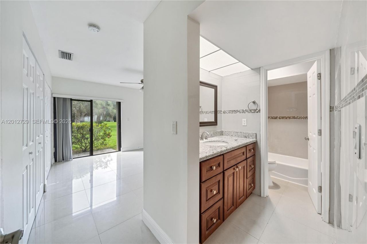 11000 SW 112th Ave, Unit 11000, Miami, FL 33176 Photo