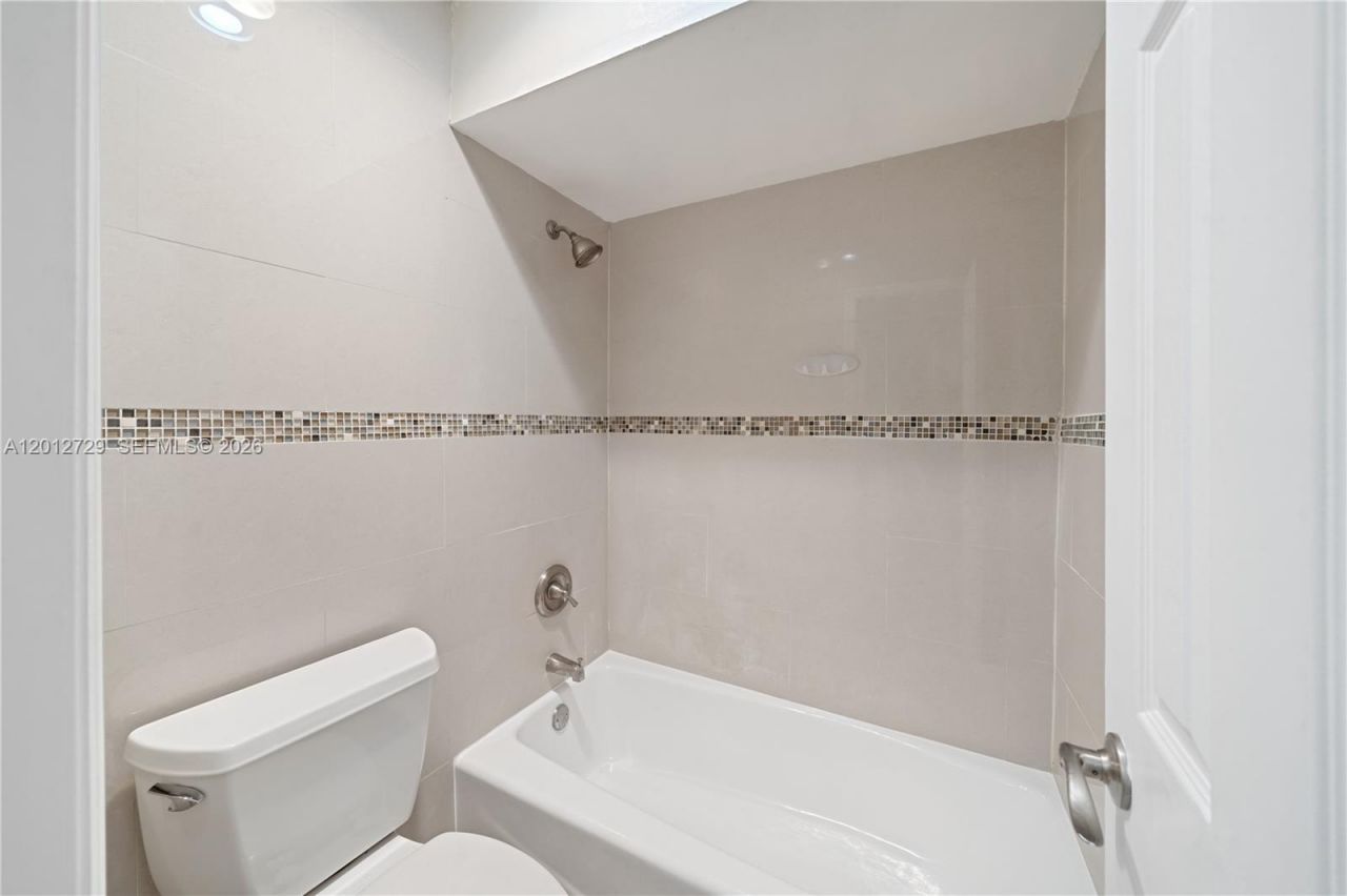 11000 SW 112th Ave, Unit 11000, Miami, FL 33176 Photo