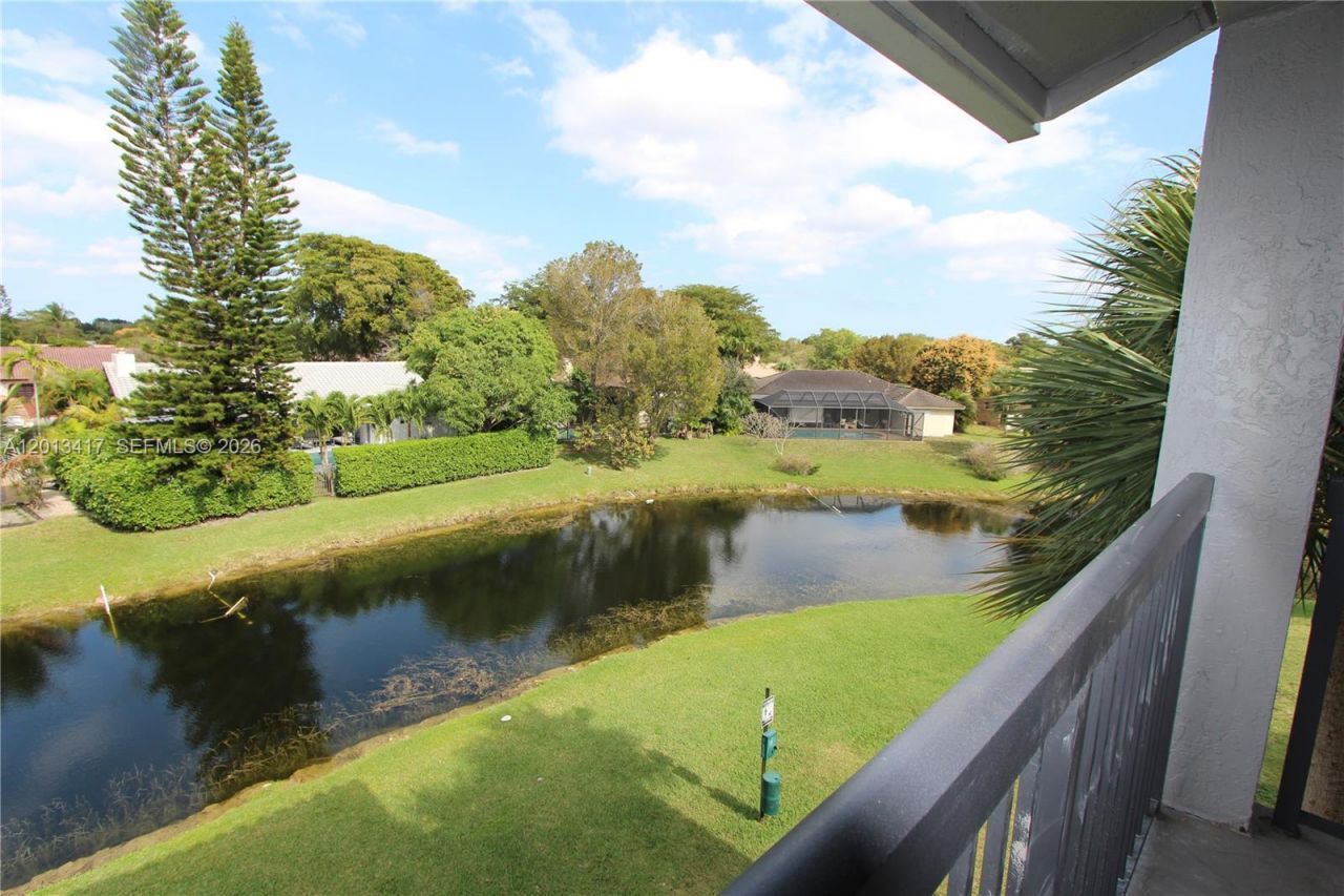 11211 W Atlantic Blvd, Unit 308, Coral Springs, FL 33071 Photo
