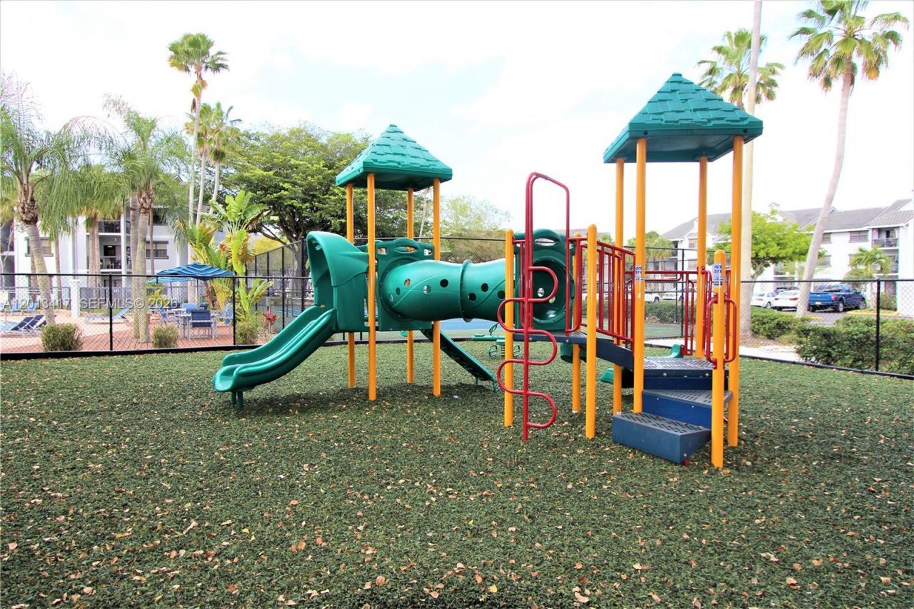 11211 W Atlantic Blvd, Unit 308, Coral Springs, FL 33071 Photo