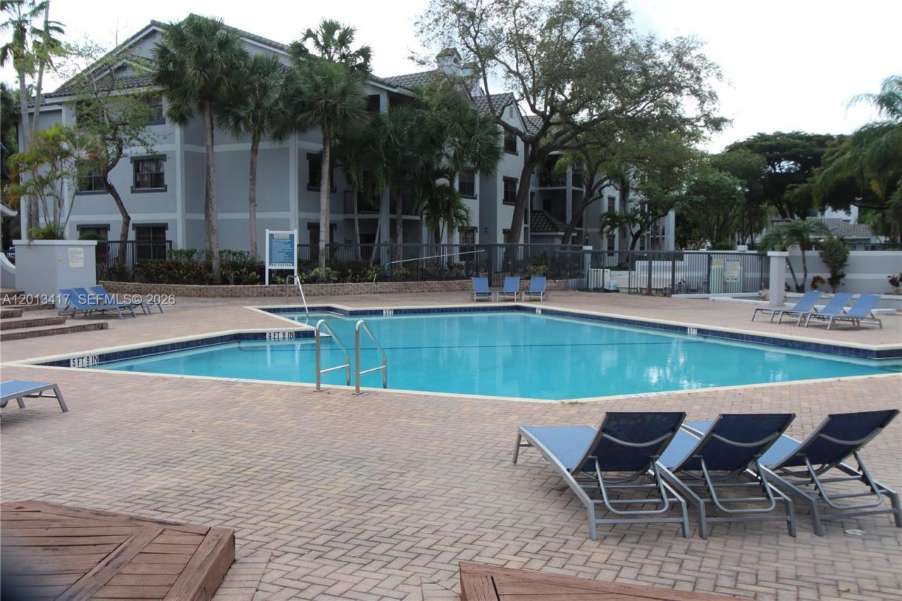 11211 W Atlantic Blvd, Unit 308, Coral Springs, FL 33071 Photo