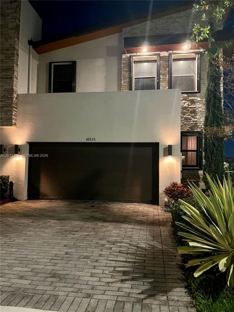 10515 NW 78th Ter, Doral, FL 33178 Photo