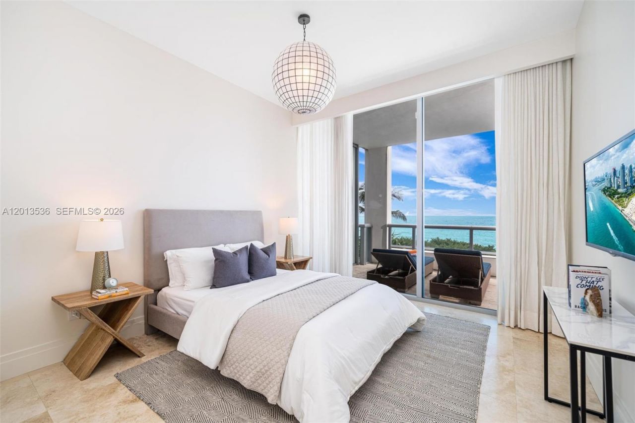6799 Collins Ave, Unit 205, Miami Beach, FL 33141 Photo