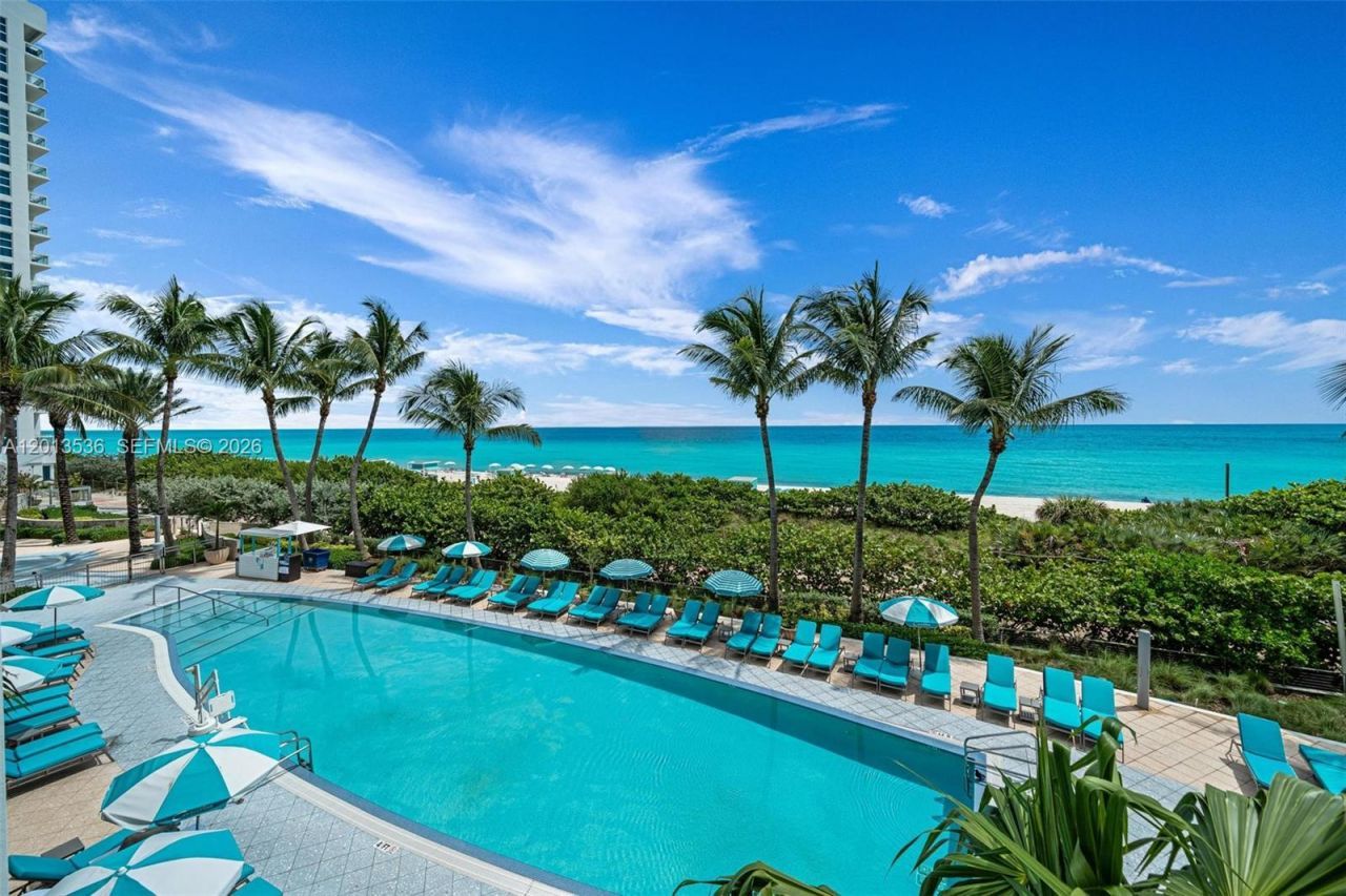 6799 Collins Ave, Unit 205, Miami Beach, FL 33141 Photo