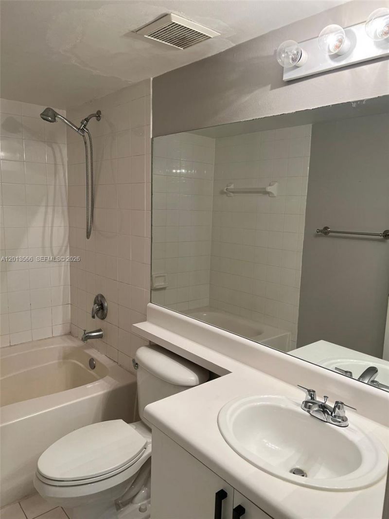 4828 N State Road 7, Unit 8205, Coconut Creek, FL 33073 Photo
