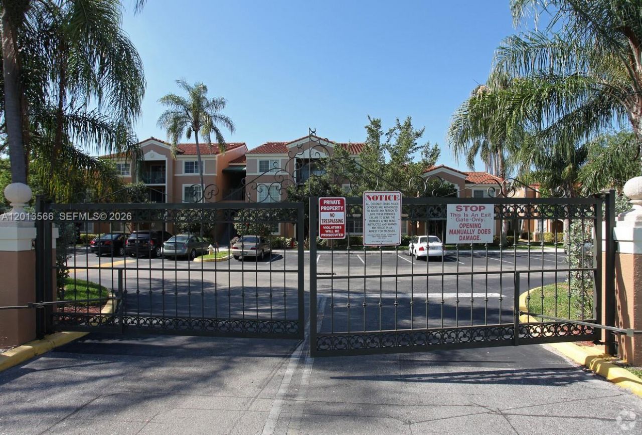 4828 N State Road 7, Unit 8205, Coconut Creek, FL 33073 Photo