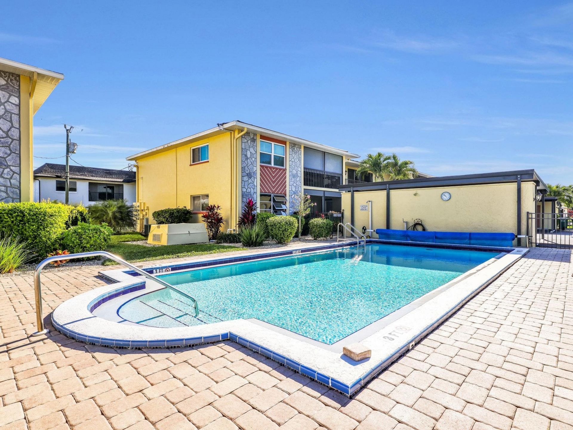 4021 SE 19th Avenue, Unit 201, Cape Coral, FL 33904 Photo