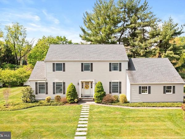 9 HOLLY LANE, LAWRENCEVILLE, NJ 08648
