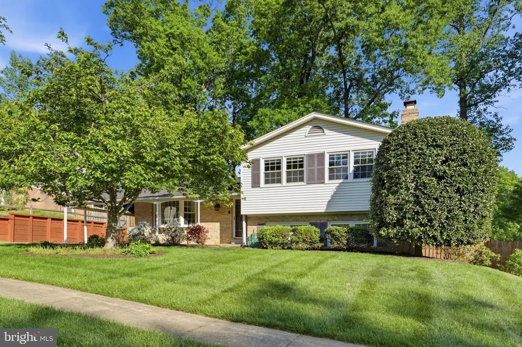 7221 Galgate Drive, Springfield, VA 22153 Main Photo