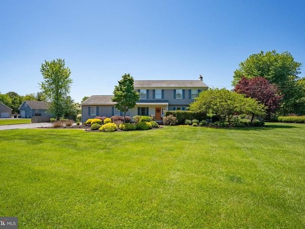 935 N ISLAND ROAD, COLUMBUS, NJ 08022