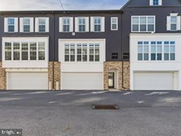 714 MAYER PLACE, LANCASTER, PA 17601