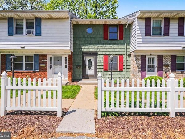 933 E MAPLE STREET, PALMYRA, PA 17078