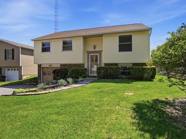 5454 Brook Point Road , Toledo, OH 43611
