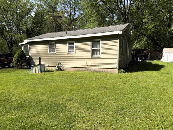 6550 E 725 N , Monterey, IN 46960