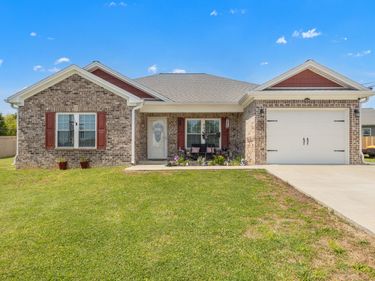2012 Lucille Routt Court, Lawrenceburg, KY 40342