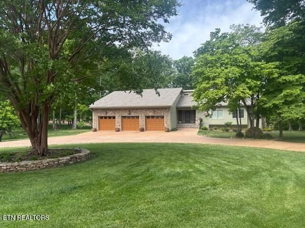 1018 Bunker Ridge Tr, Soddy-Daisy, TN 37379
