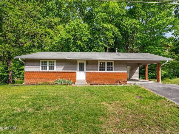 1004 Murphy Rd, Sevierville, TN 37862