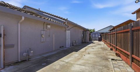 1008 Piermont Way, Galt, CA 95632 Photo