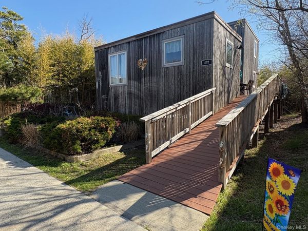 431 Dehnhoff Walk , Ocean Beach, NY 11770