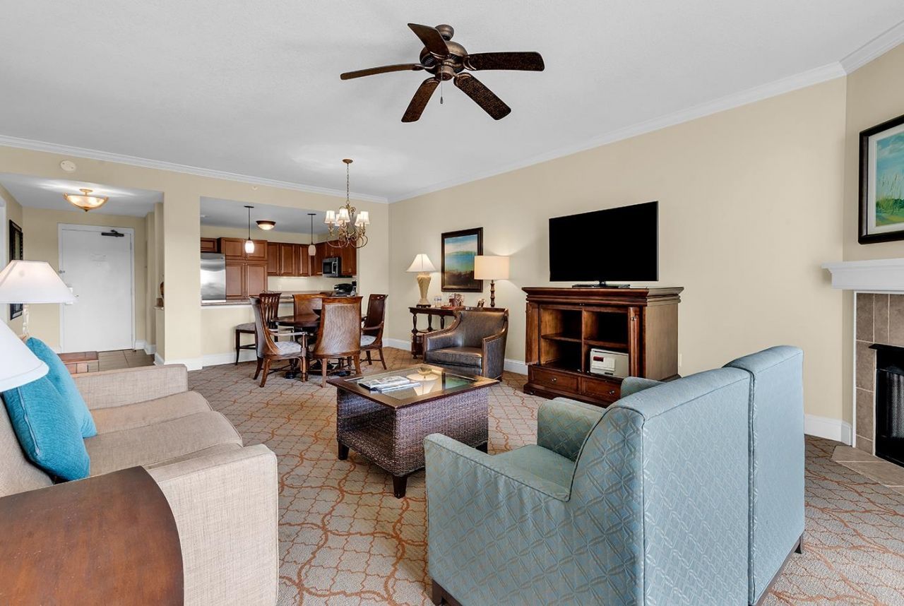 8121 Amalfi Pl. Photo 10