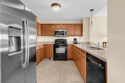 8121 Amalfi Pl. photo 4