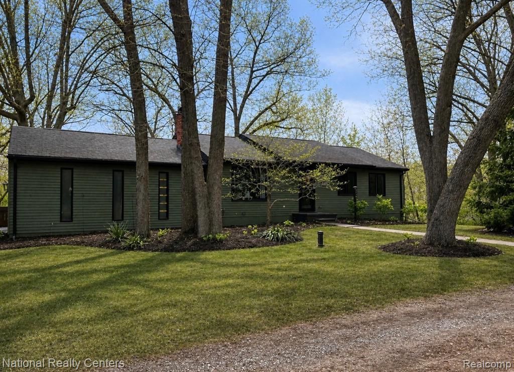 7361 Alcoy Street, West Bloomfield Township, MI 48324 Main Photo