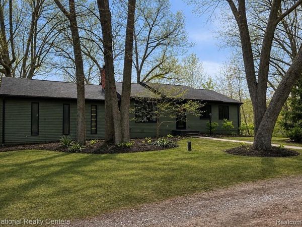 7361 Alcoy Street, West Bloomfield Twp, MI 48324
