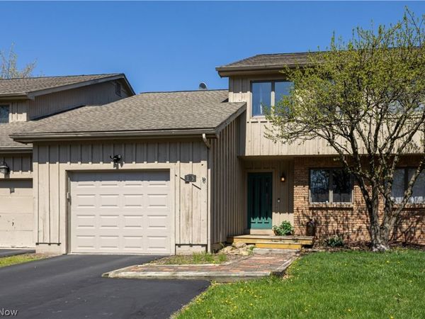 105 Topaz Trail , Cortland, OH 44410