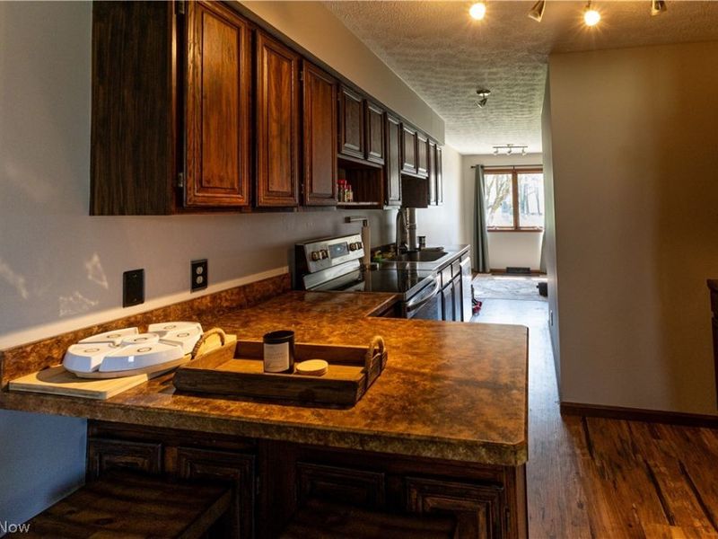 105 Topaz Trail, Cortland, OH 44410 Photo 5