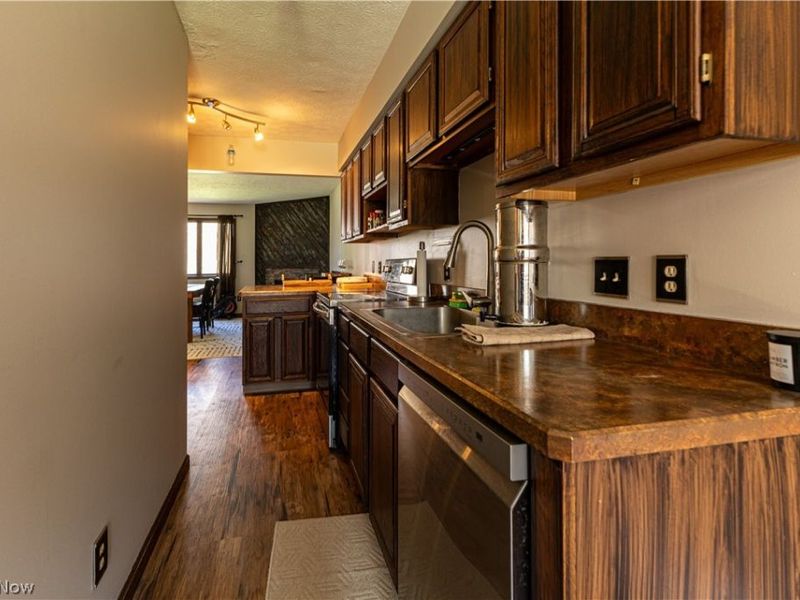 105 Topaz Trail, Cortland, OH 44410 Photo 6