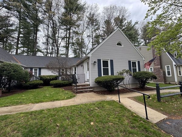 229 Wellman Ave, Unit 229, Chelmsford, MA 01863
