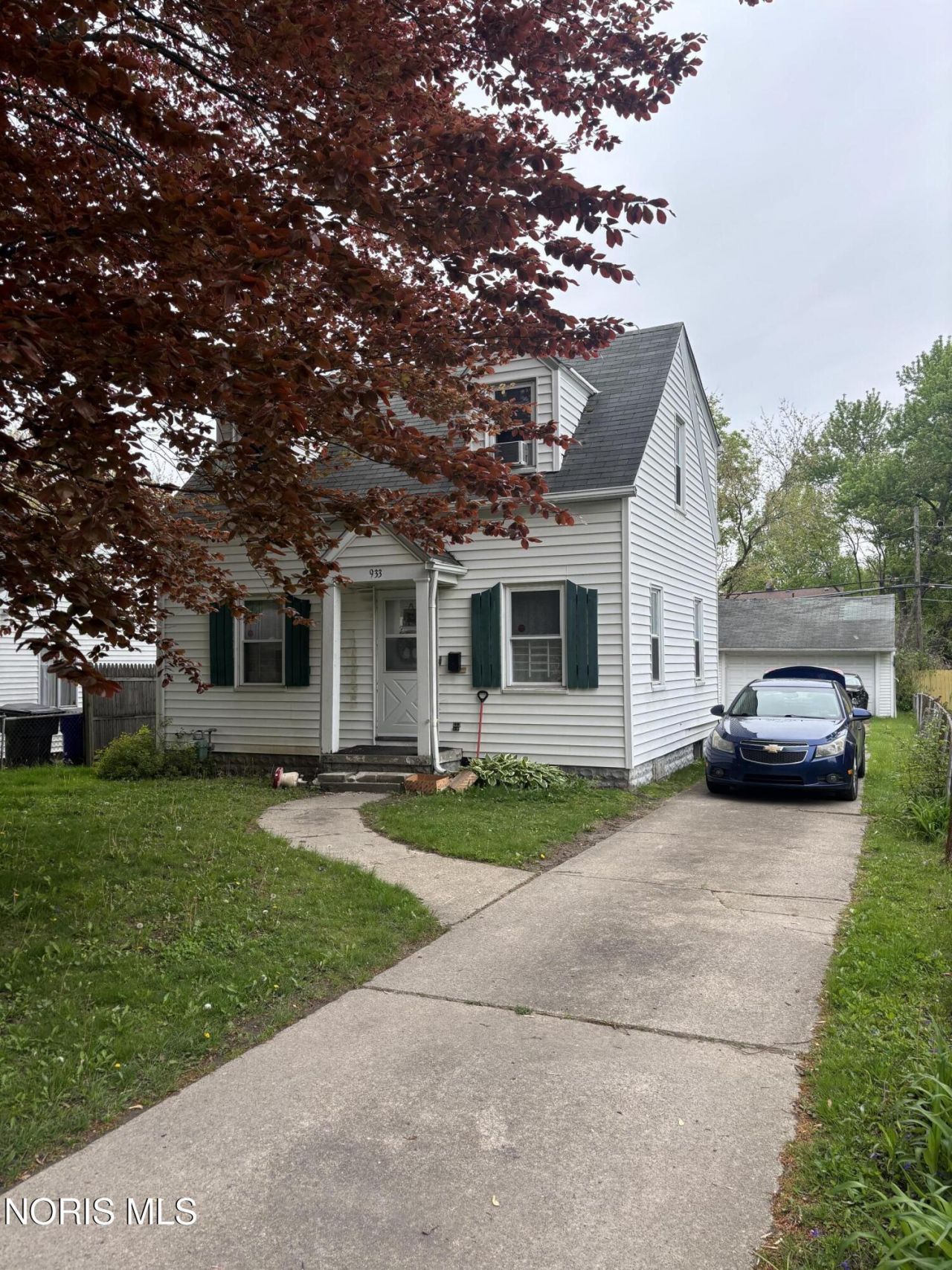 933 Searles Road, Toledo, OH 43607 Main Photo
