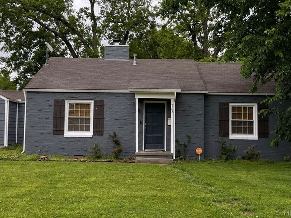 723 N Knoxville Avenue , Tulsa, OK 74115